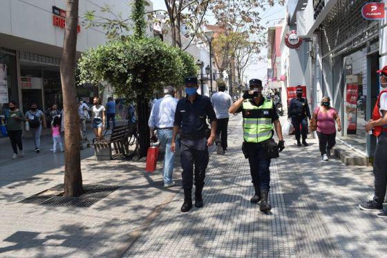 policía