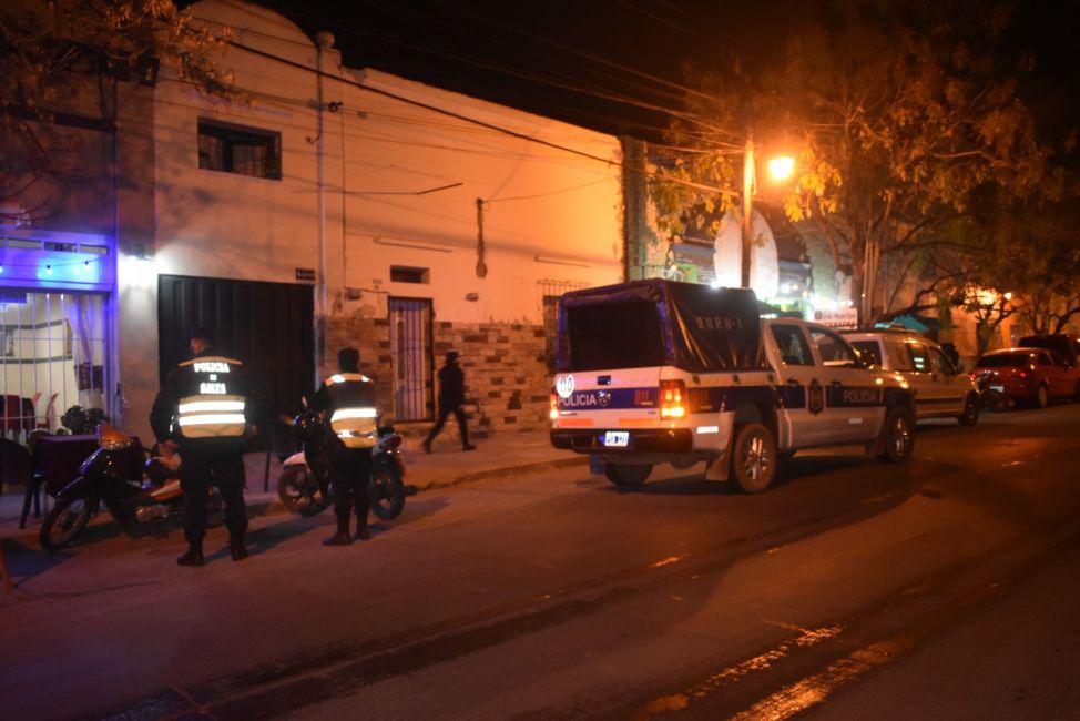 policía