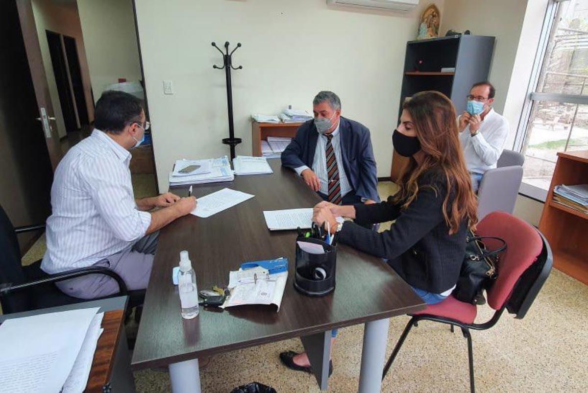 Bettina denuncia fiscalía