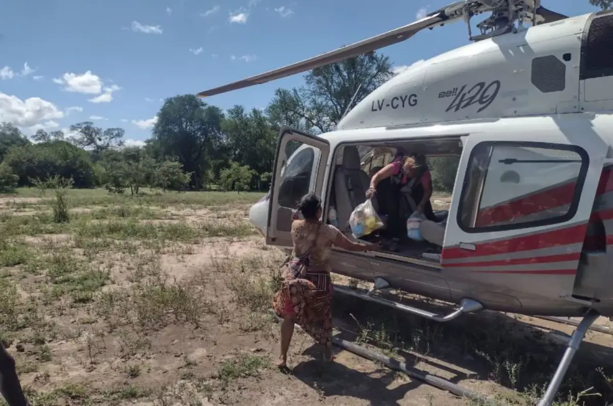 Helicóptero asistencia aérea