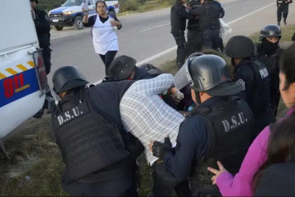 Docentes detenidos
