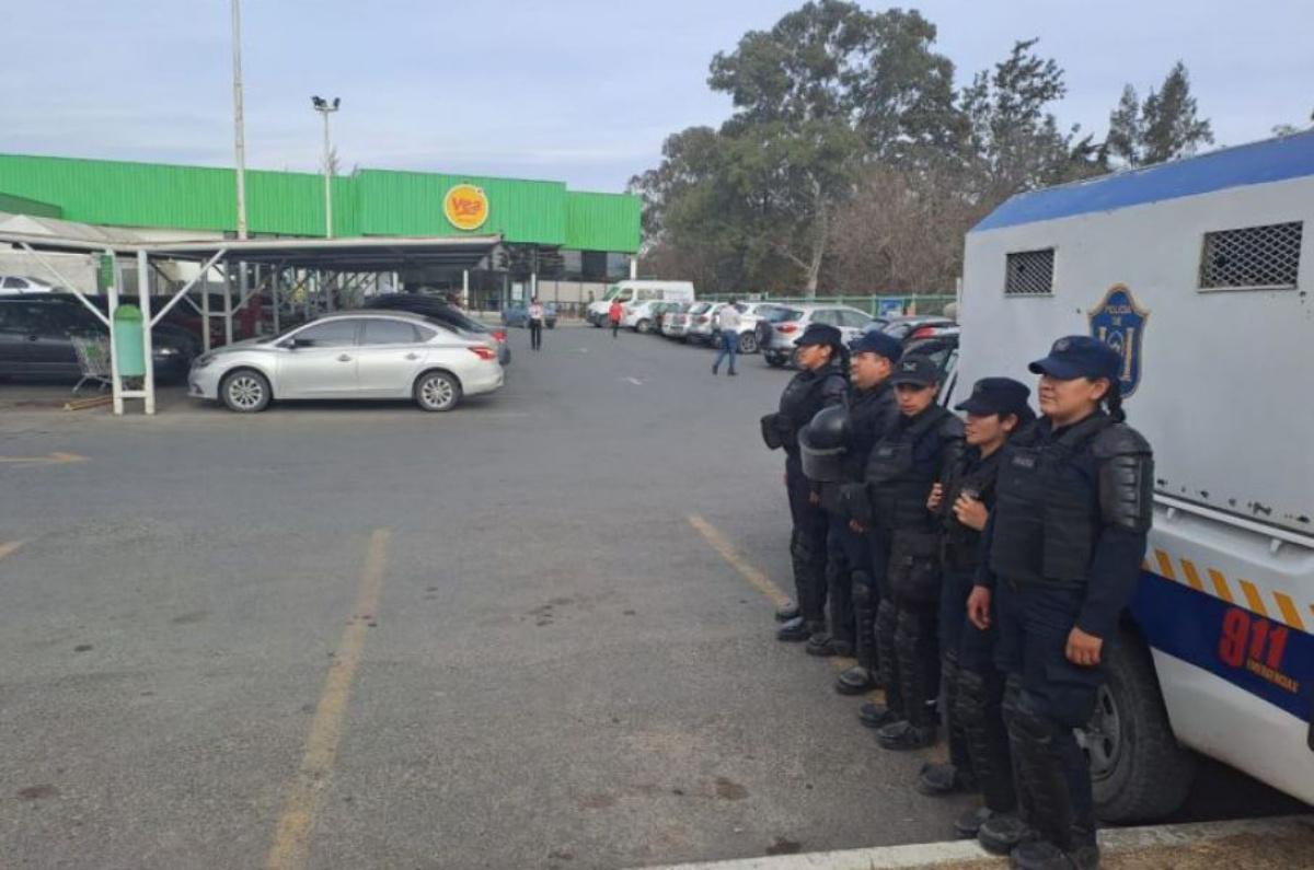 Policía supermercados