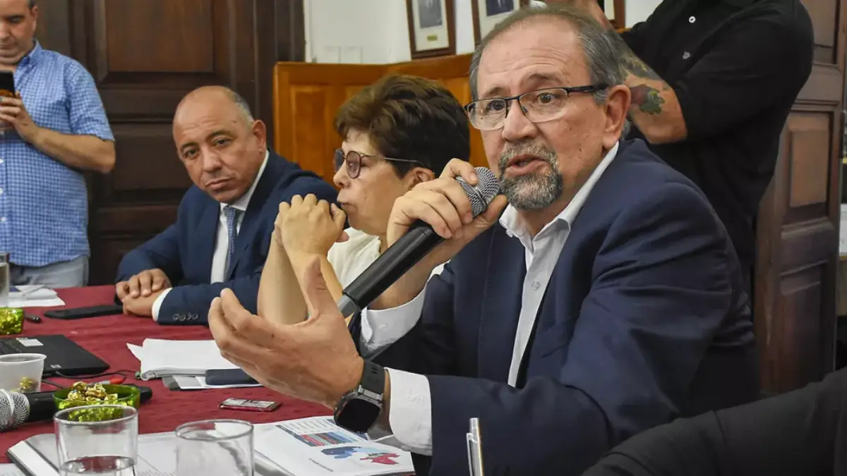 Dib Ashur - Camacho