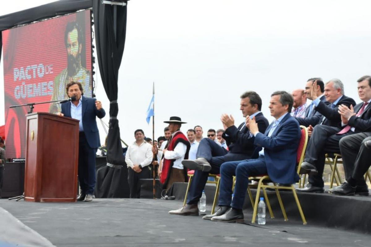 Sáenz con Massa