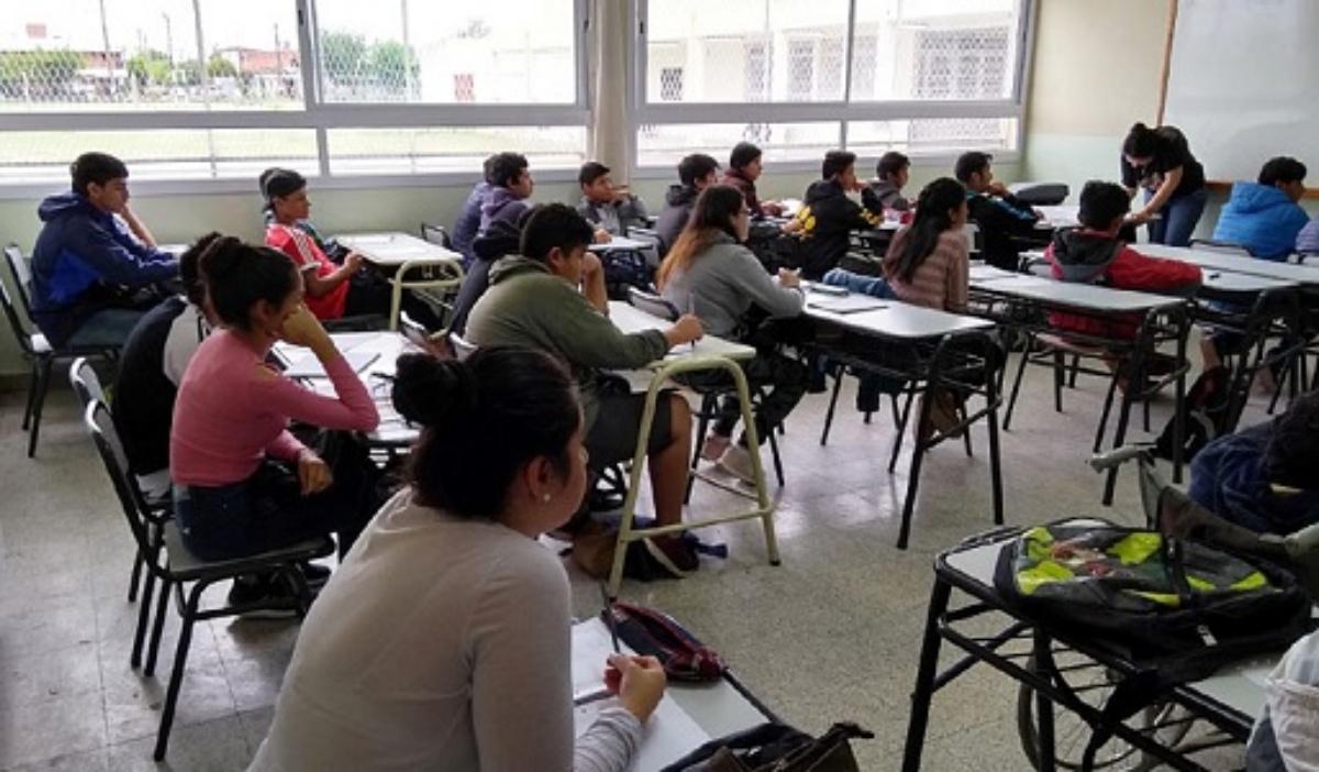 Adolescentes colegio
